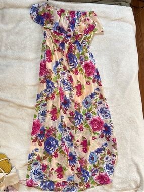 Forever 21 Peach Floral Ruffle Neckline Dress